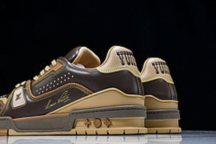 L&V SNEAKERS