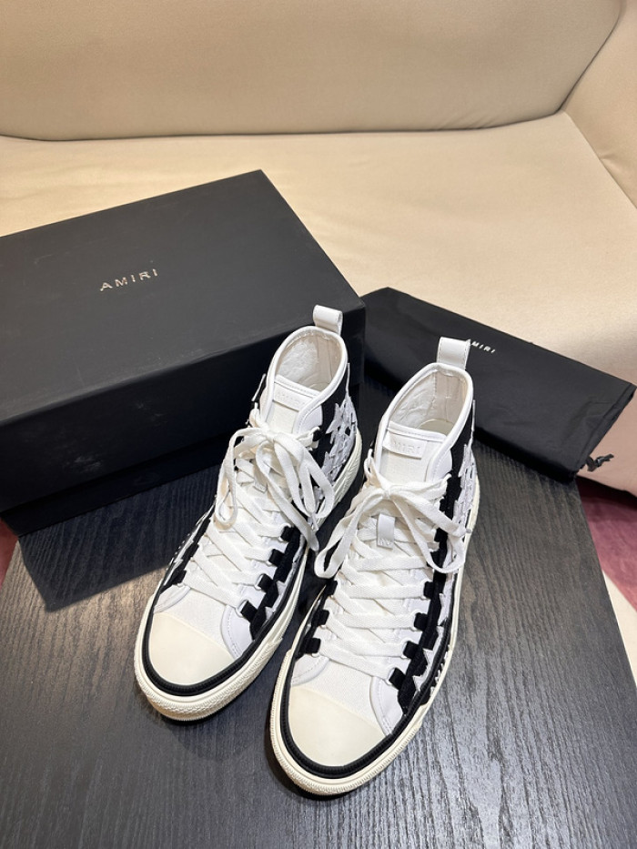 AM1R1 SNEAKERS