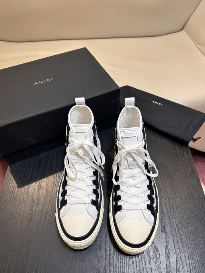 AM1R1 SNEAKERS