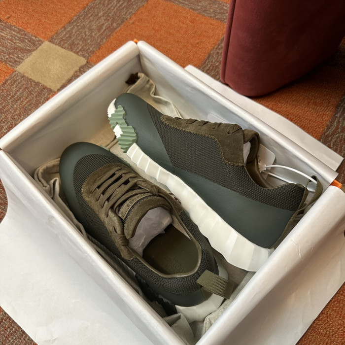 HER_MERS SNEAKER