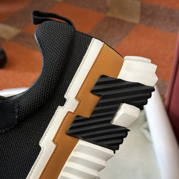 HER_MERS SNEAKER