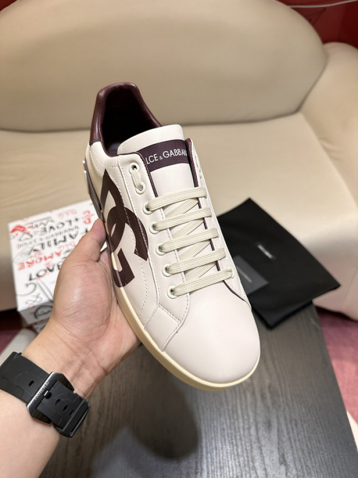 DG sneaker