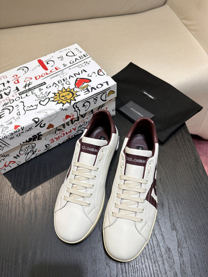 DG sneaker