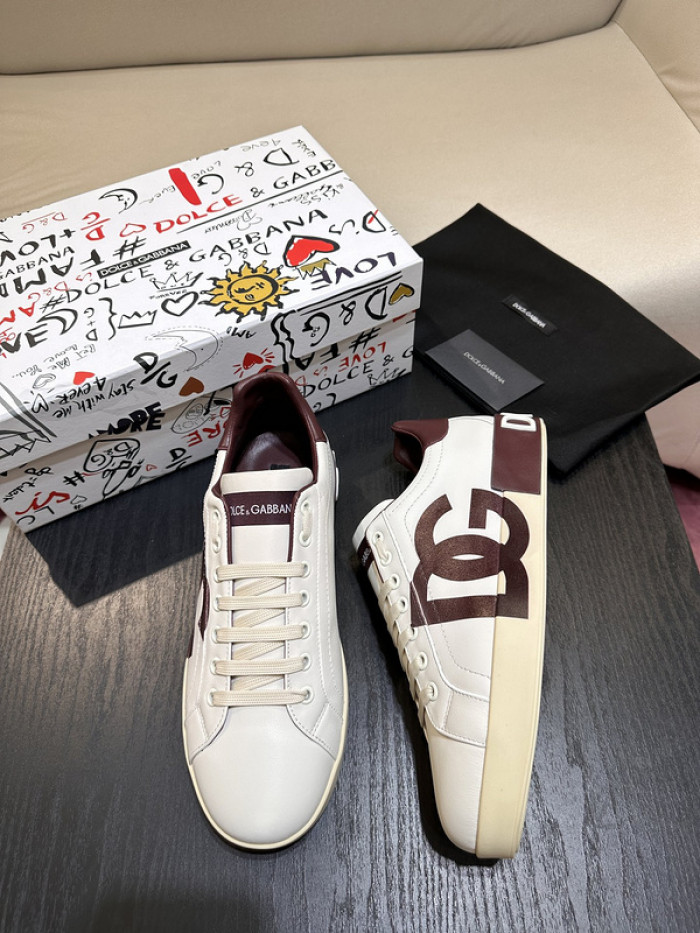 DG sneaker