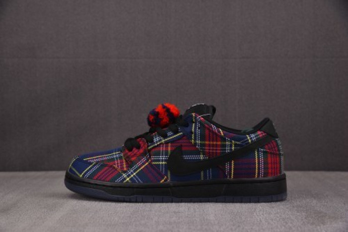 Nike SB Dunk Low Nardwuar II1493-600