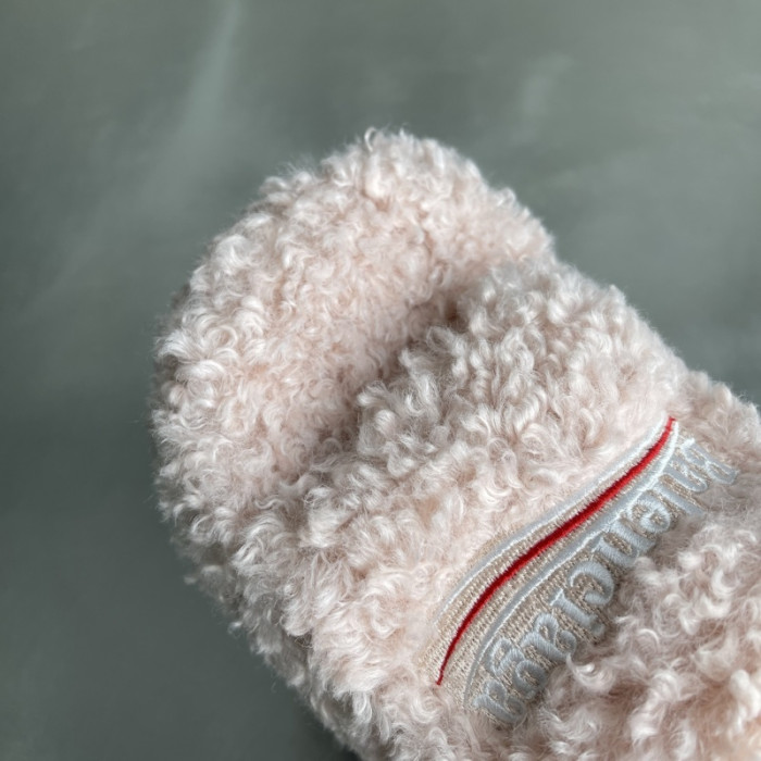 BLEN DESIGNER SLIPPERS