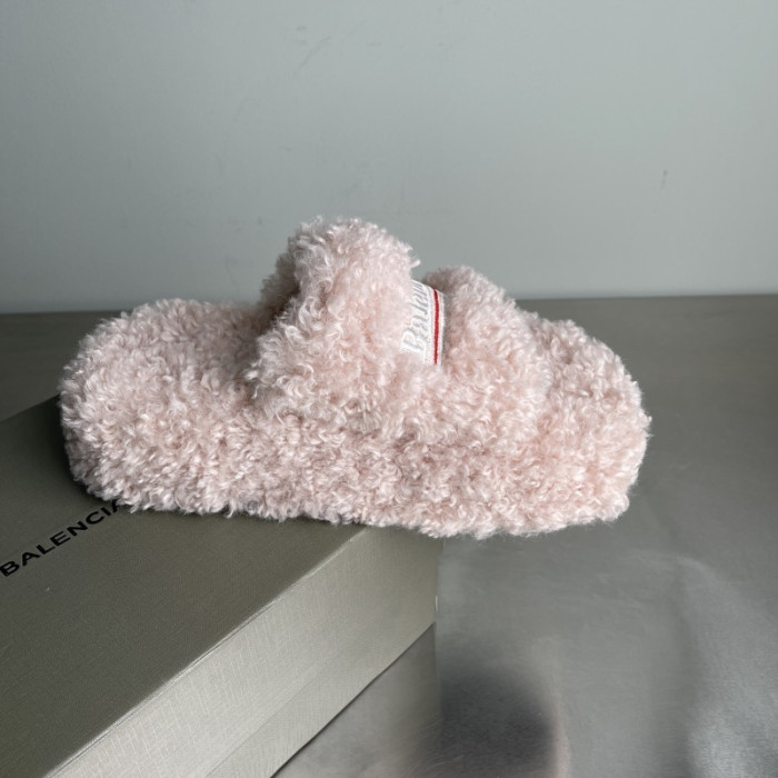 BLEN DESIGNER SLIPPERS