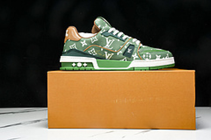 L&V SNEAKERS