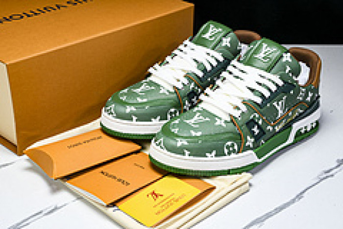 L&V SNEAKERS