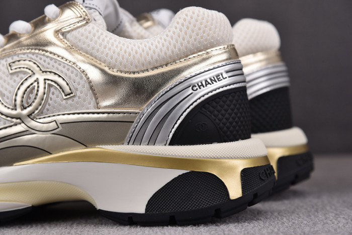 CHANEEL sneaker