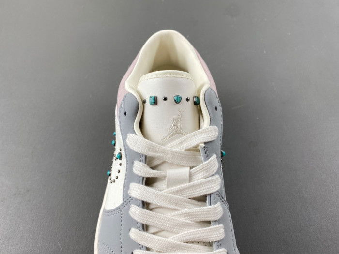 Air Jordan 1 Low IH7319-001