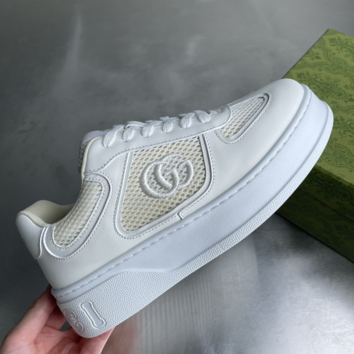 Gv*c SNEAKER
