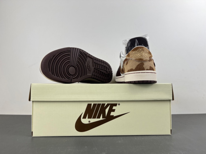 Travis Scott x Jordan Air Jordan 1 IQ5321-121