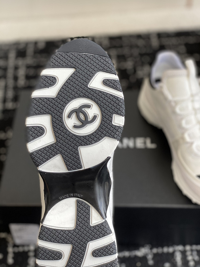CHANEEL sneaker