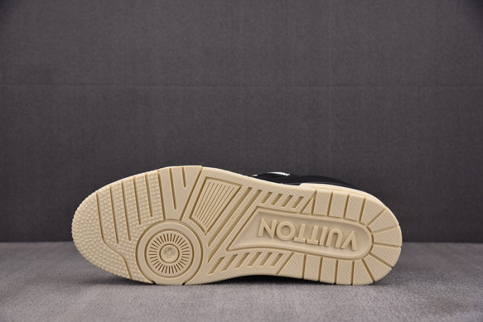 L&V SNEAKERS