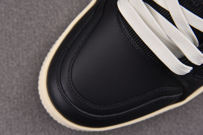 L&V SNEAKERS
