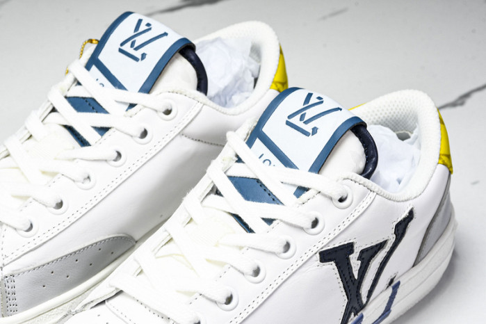 L&V SNEAKERS