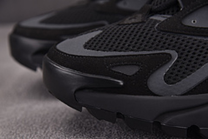 L&V SNEAKERS