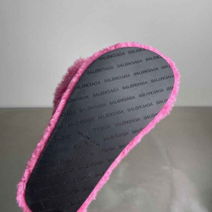 BLEN DESIGNER SLIPPERS