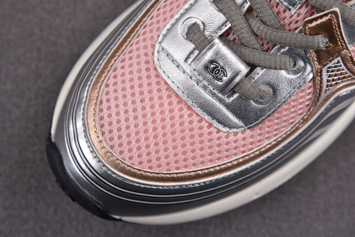 CHANEEL sneaker