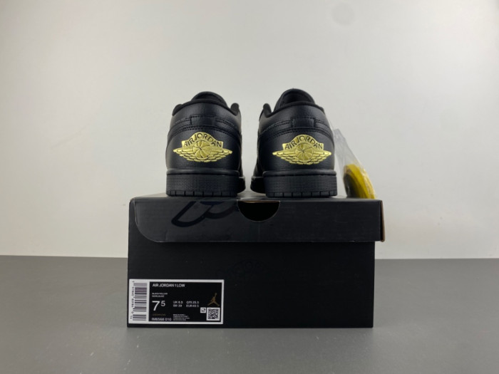Air Jordan 1 Low “Elephant” SE IM6568-010