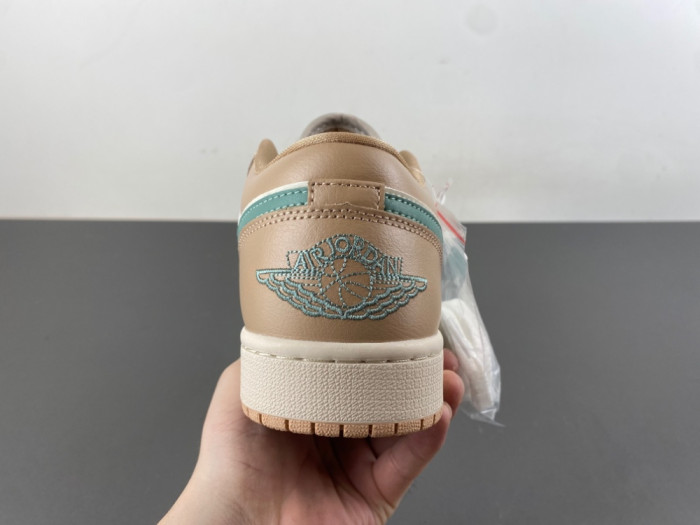Air Jordan 1 Low DC0774-130