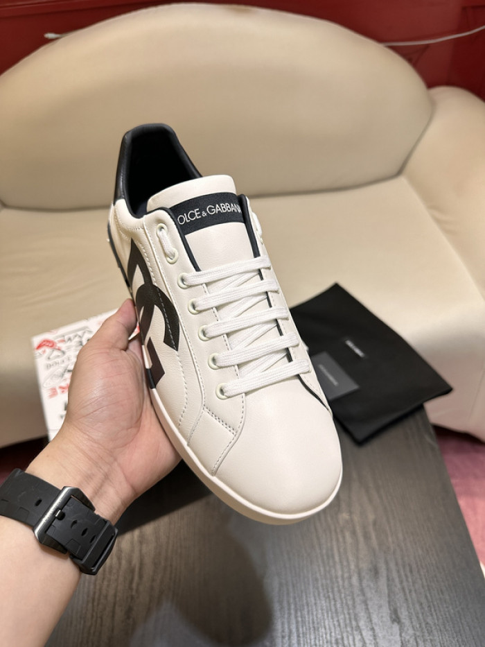 DG sneaker
