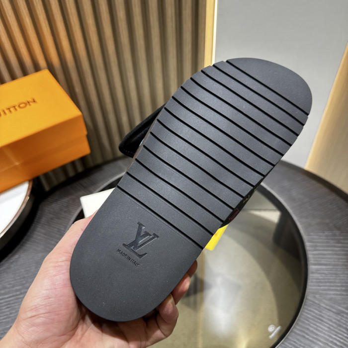 L&V SLIPPERS