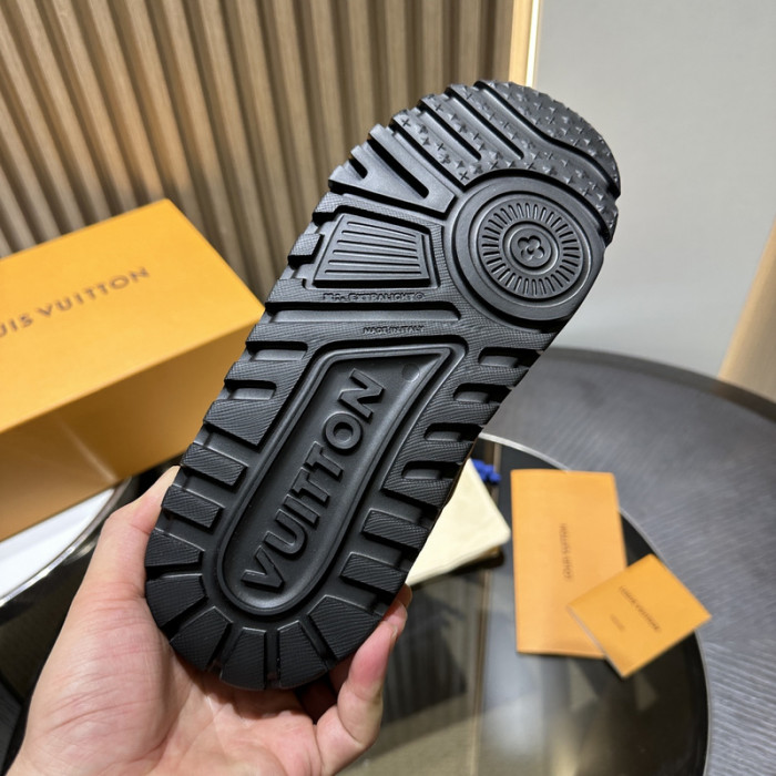 L&V SNEAKERS