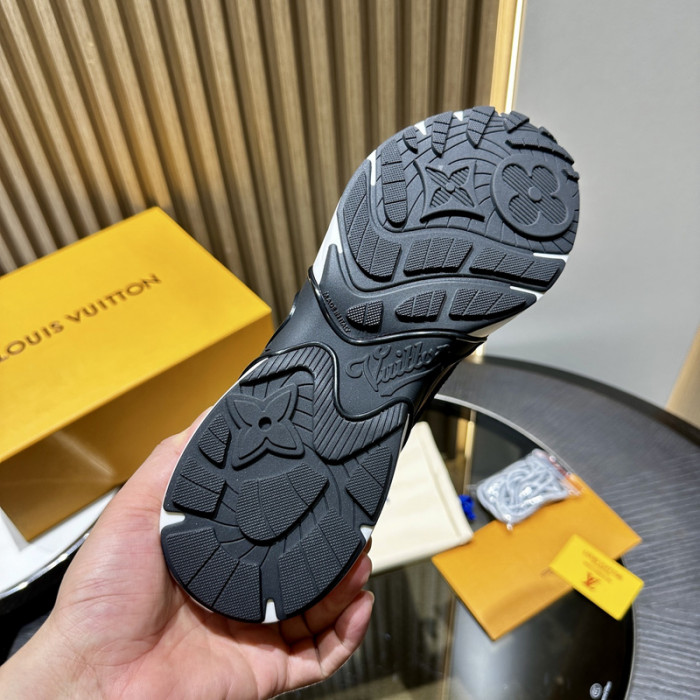 L&V SNEAKERS