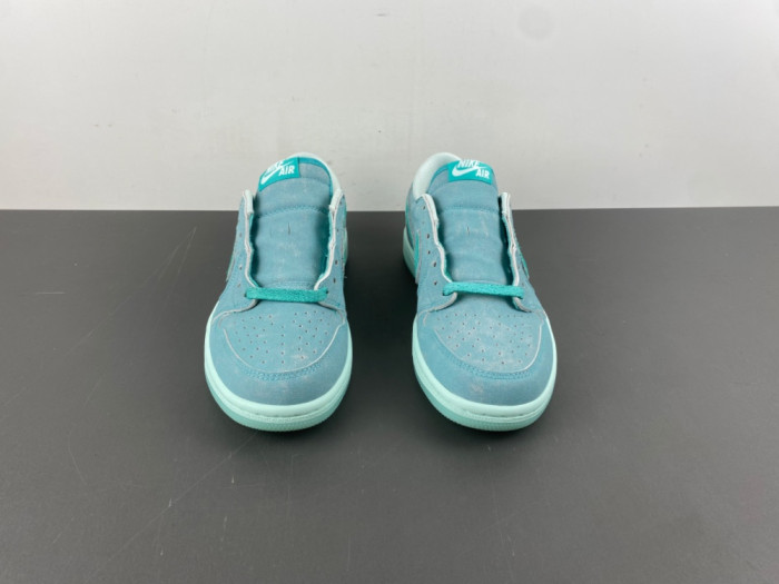Air Jordan 1 Low OG “Washed Teal” WMNS HQ8111-300