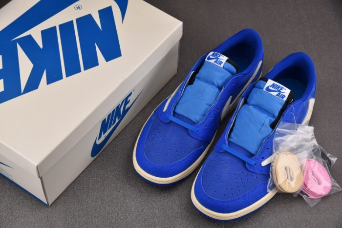 Travis Scott x Air Jordan 1 Low OG SP DM7866-400