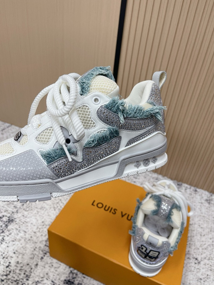 L&VT SNEAKERS
