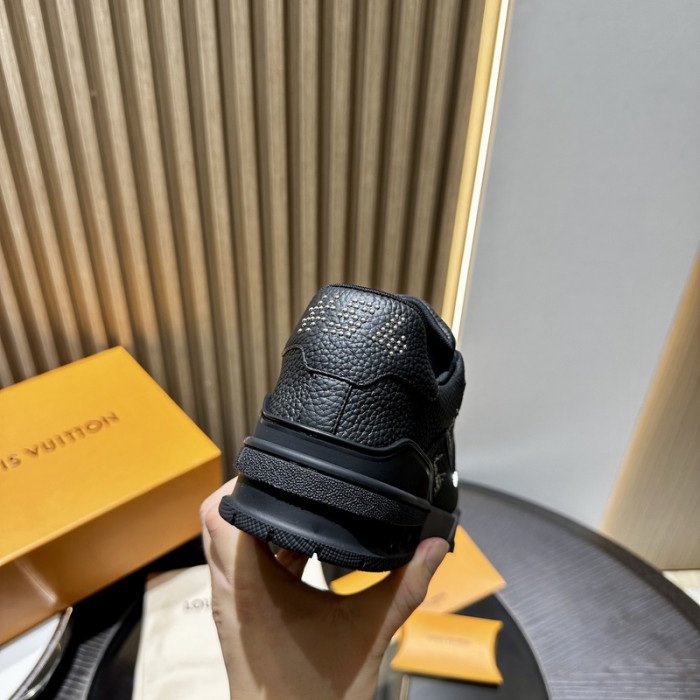 L&V SNEAKERS