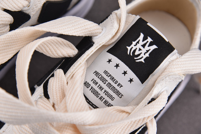 AM1R1 SNEAKERS