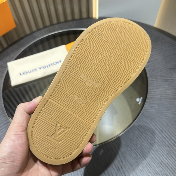 L&V SLIPPERS