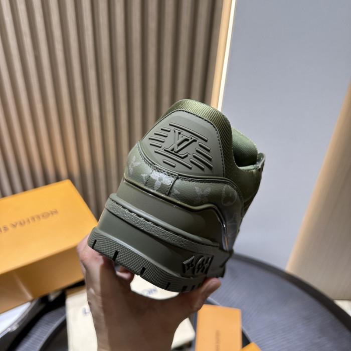 L&V SNEAKERS
