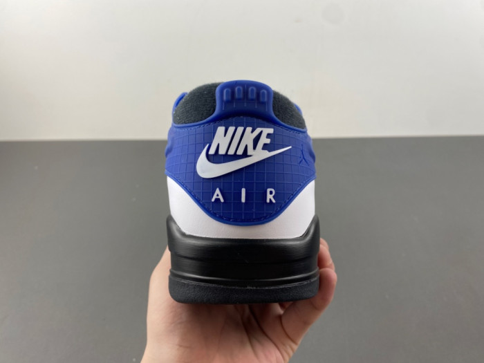 Air Jordan 4 RM FQ7939-140
