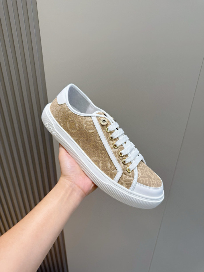 L&VT SNEAKERS