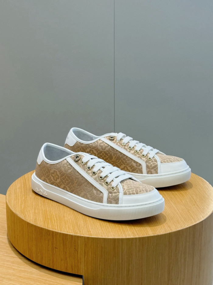 L&VT SNEAKERS