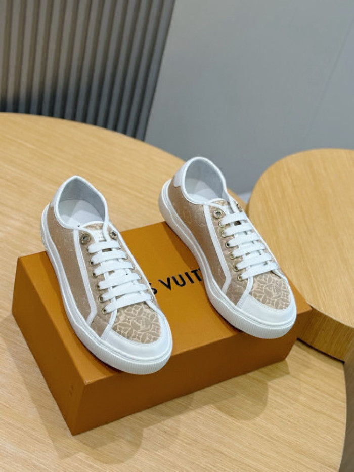L&VT SNEAKERS