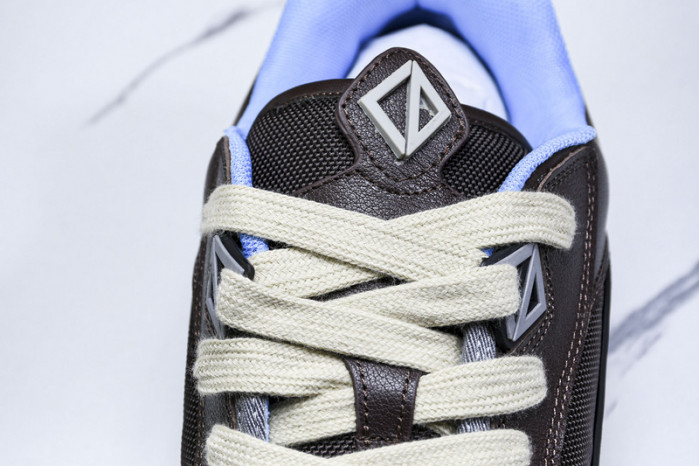 D designer sneaker