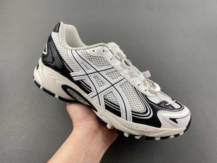 As*ic*ss shoes
