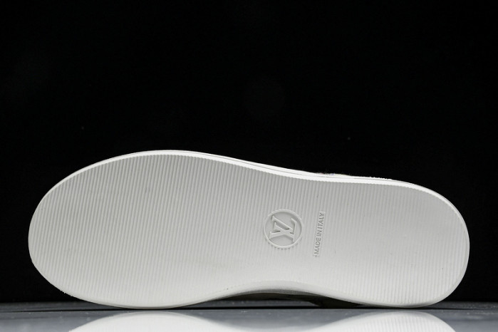 L&V SNEAKERS
