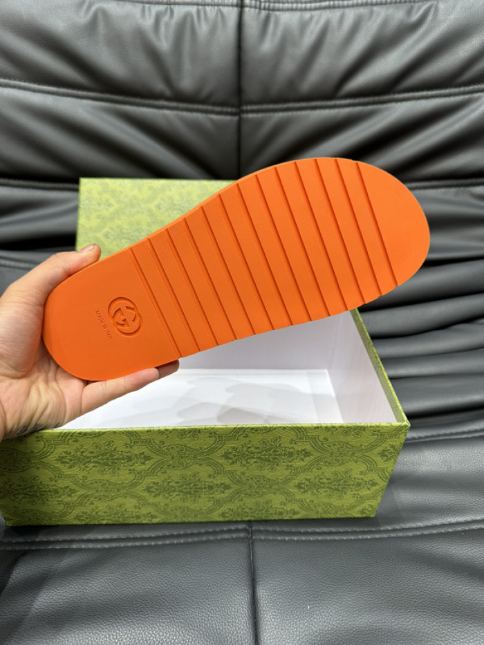 G DESIGNER SLIPPERS