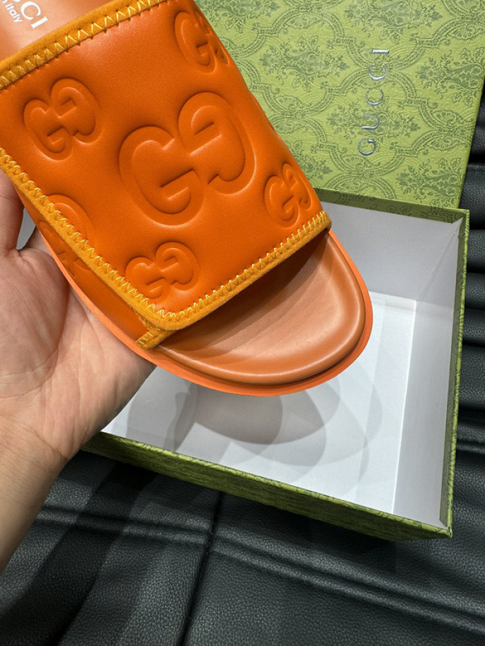 G DESIGNER SLIPPERS