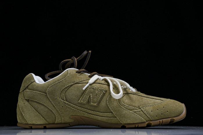 New Balance Miu