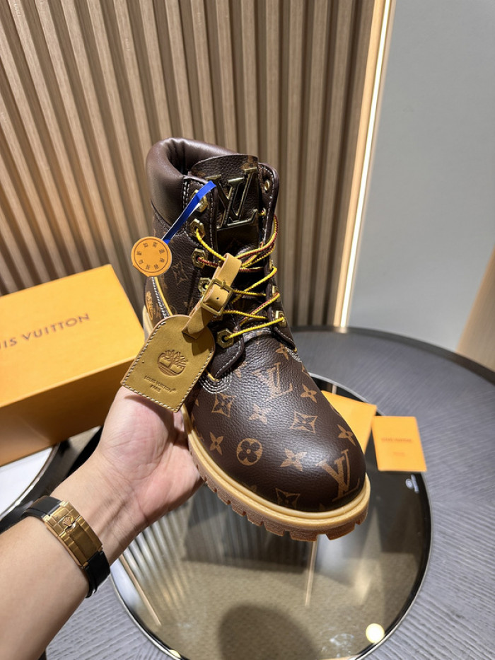 L&V SNEAKERS