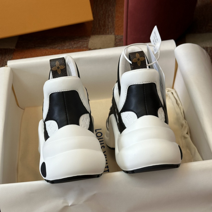 L&V SNEAKERS