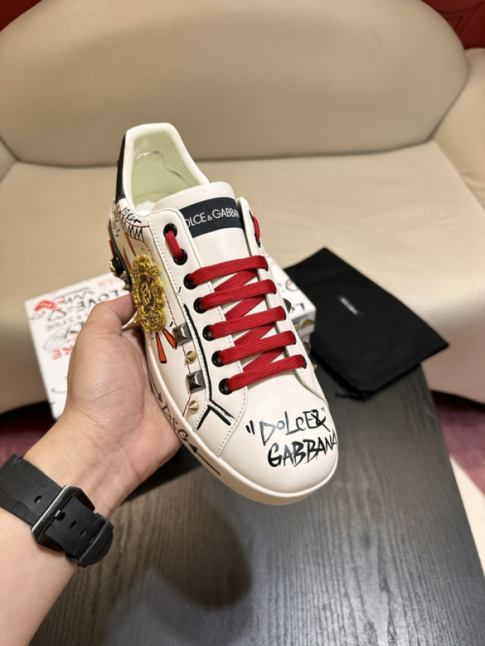 DG sneaker